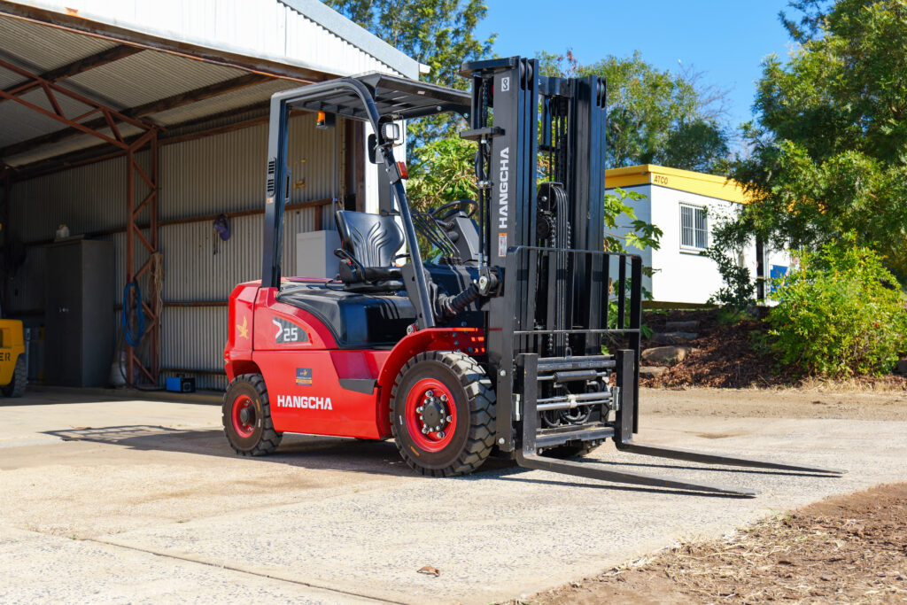 forklift hire brisbane short term warehouse solution