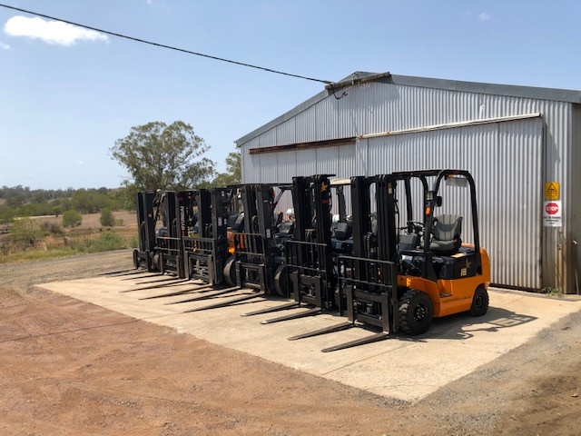 Diesel vs electric forklift comparison warehouse and outdoor site operations in Queensland